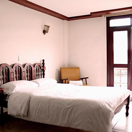 Hotel Cumanda Alfaro Esterno foto