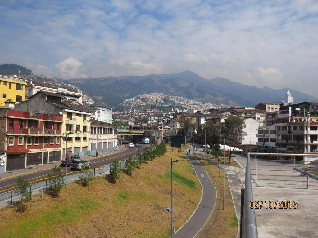 Hotel Cumanda Alfaro Esterno foto