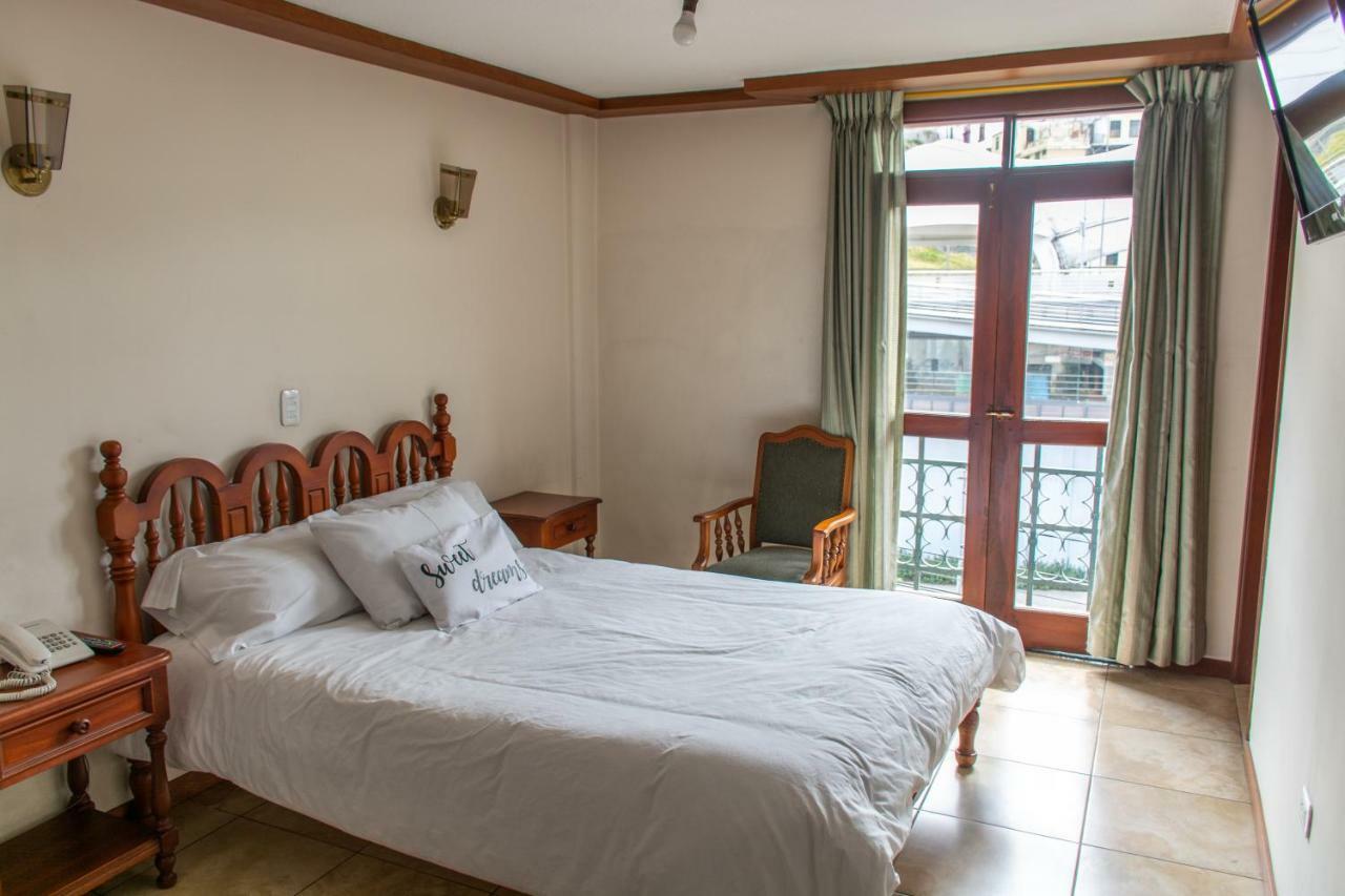 Hotel Cumanda Alfaro Esterno foto
