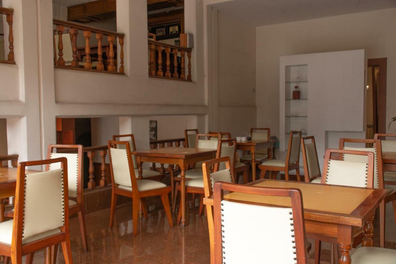 Hotel Cumanda Alfaro Esterno foto